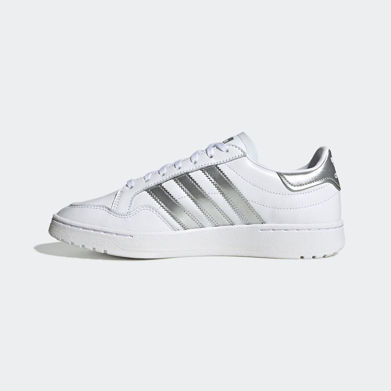 Qoo10 公式アディダスadidasチームコート Teamcourtレディースオリジナルスシューズスニーカーeg94