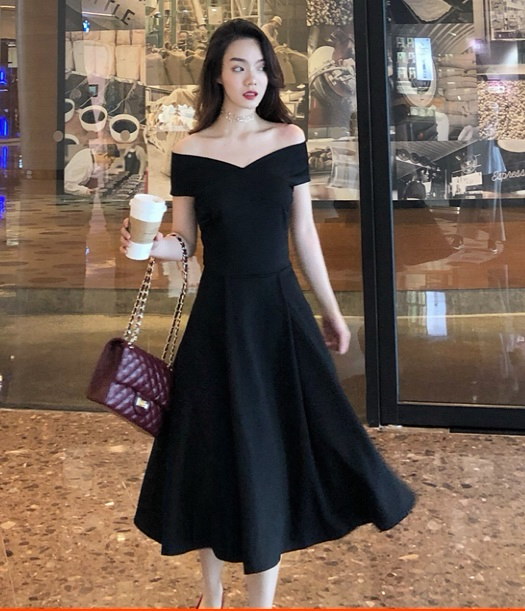 Qoo10 オフショル ワンピース ドレス フレア ミディ丈 エレガント Tg 8 韓国 オルチャン 韓国ファッション フェミニン 結婚式 二次会 パーティー レディース モノトーン きれいめ 大人 上品