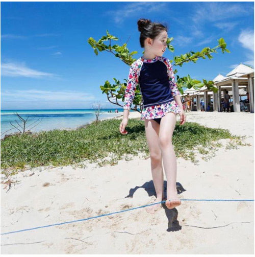 Qoo10 キッズ 水着 女の子 セパレート 長袖 日焼け防止 かわいい スイムウェア 子供用 みずぎ 花柄 海 水遊び ラッシュガード100 110 1cm