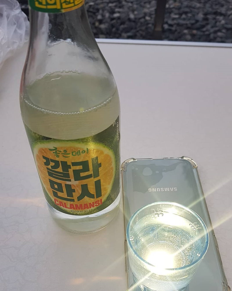 Qoo10 奇跡の果実 カラマンシー カロリーはdown 焼酎味はup カラマシー360ml 韓国焼酎 約12 5度 焼酎 カクテルみたいで飲みやすい