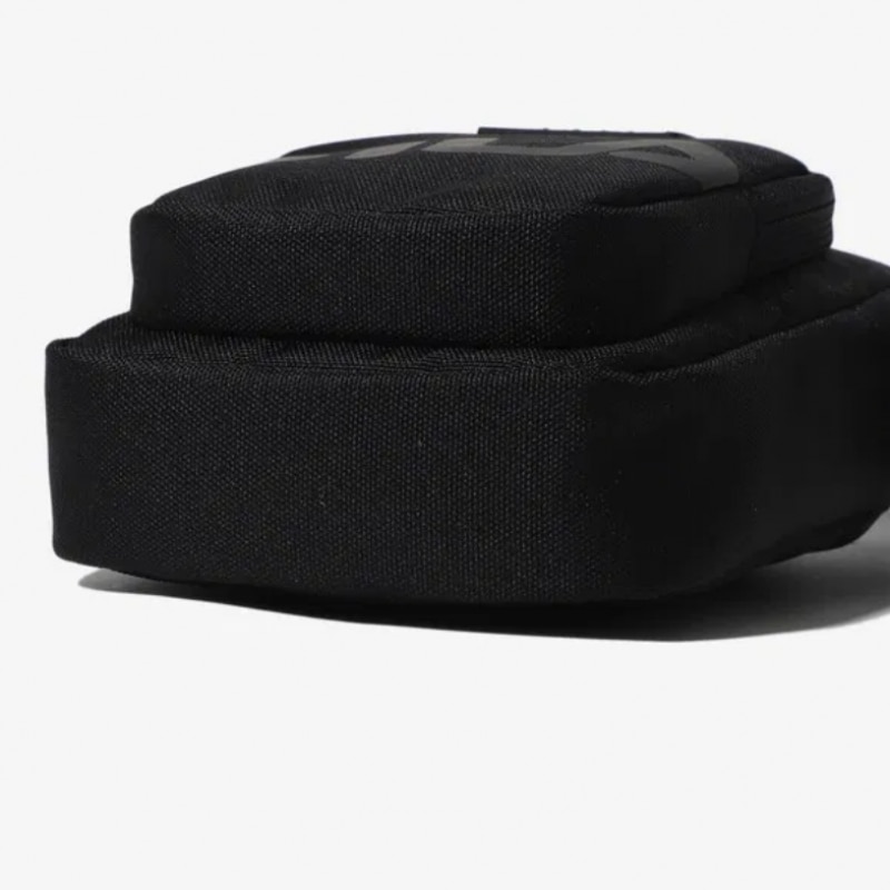 FILA KIDS エッセンシャル携帯バッグ FK3BCG3007X_BLK FILA KIDS エッセンシャル携帯バッグ FK3BCG3007X_BLK