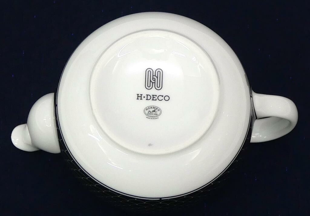 エルメス HERMES Hデコ ティーポット アッシュデコ 黒×白(66589) エルメス HERMES Hデコ ティーポット アッシュデコ 黒×白(66589)