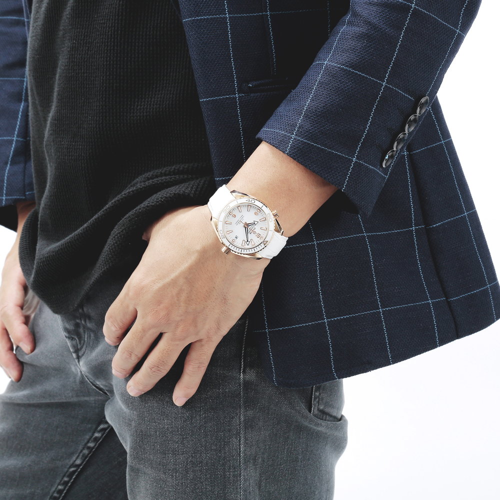 【腕時計】 OMEGA(オメガ) Seamaster / シーマスター プラネットオーシャン メンズ ホワイト コーアクシャル自動巻 232.63.42.21.04.001 時計 ブランド 【腕時計】 OMEGA(オメガ) Seamaster / シーマスター プラネットオーシャン メンズ ホワイト コーアクシャル自動巻 232.63.42.21.04.001 時計 ブランド