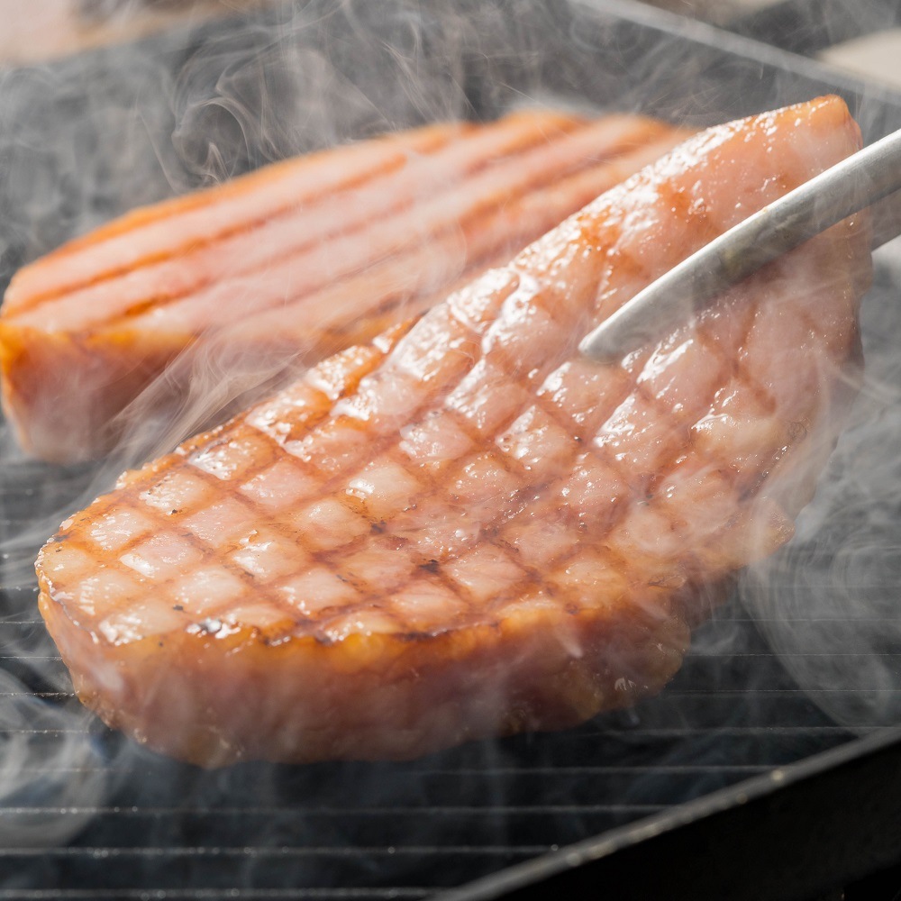 くんちゃまベーコンブロック2kg ベーコン 朝食 沖縄名物 沖縄ハム ジューシー ブロック キャンプ飯 くんちゃまベーコンブロック2kg ベーコン 朝食 沖縄名物 沖縄ハム ジューシー ブロック キャンプ飯