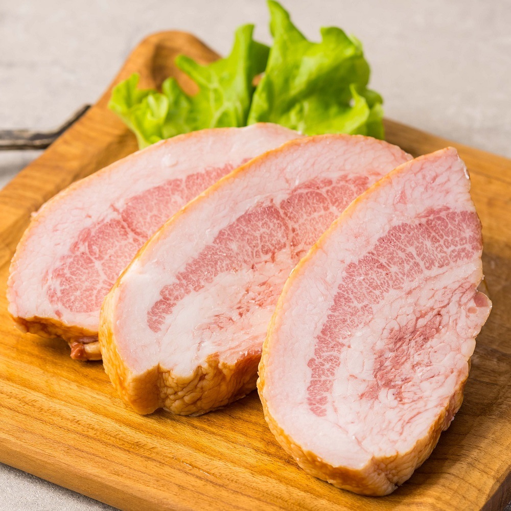 くんちゃまベーコンブロック2kg ベーコン 朝食 沖縄名物 沖縄ハム ジューシー ブロック キャンプ飯 くんちゃまベーコンブロック2kg ベーコン 朝食 沖縄名物 沖縄ハム ジューシー ブロック キャンプ飯