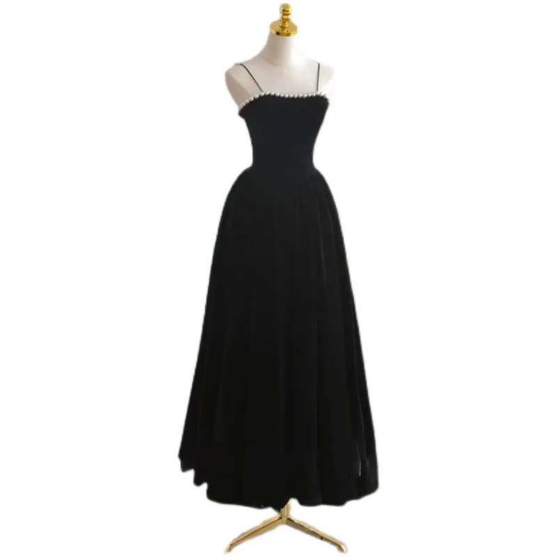 ドレス ブラックドレスベルベット新春気質サスペンダーパールロングスモール毎日年次総会イブニングドレス キャミワンピース