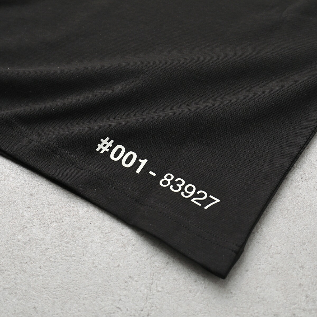 MONCLER GRENOBLE モンクレール グルノーブル 長袖 Tシャツ 8D00001 83927 メンズ ロンT ロゴ クルーネック カットソー コットン 999 8D000018392799 MONCLER GRENOBLE モンクレール グルノーブル 長袖 Tシャツ 8D00001 83927 メンズ ロンT ロゴ クルーネック カットソー コットン 999 8D000018392799