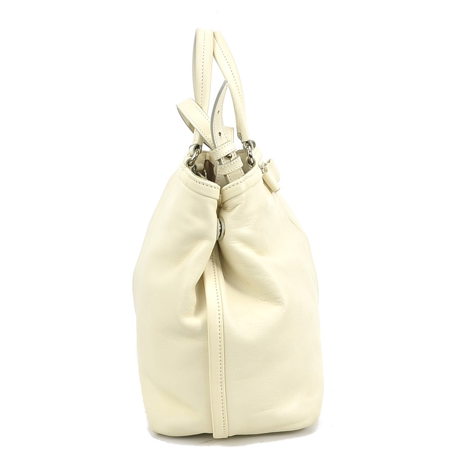 サルヴァトーレフェラガモ Salvatore Ferragamo ハンドバッグ ショルダーバッグ ヴァラリボン レザー アイボリー レディース r10051g サルヴァトーレフェラガモ Salvatore Ferragamo ハンドバッグ ショルダーバッグ ヴァラリボン レザー アイボリー レディース r10051g