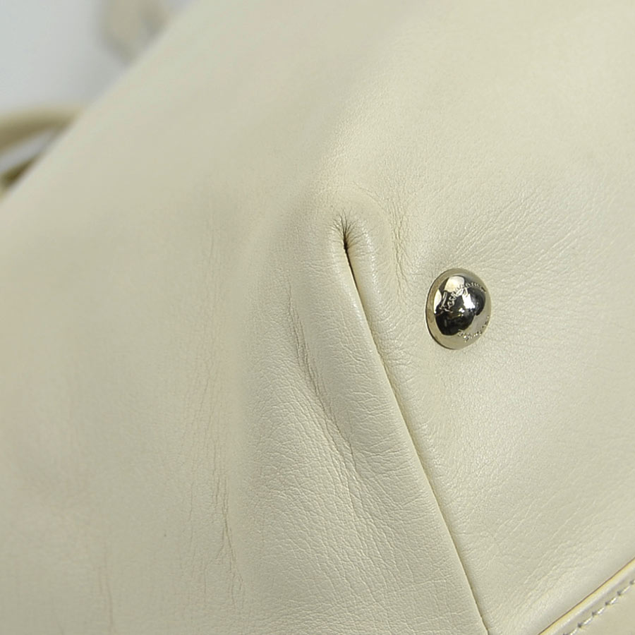サルヴァトーレフェラガモ Salvatore Ferragamo ハンドバッグ ショルダーバッグ ヴァラリボン レザー アイボリー レディース r10051g サルヴァトーレフェラガモ Salvatore Ferragamo ハンドバッグ ショルダーバッグ ヴァラリボン レザー アイボリー レディース r10051g