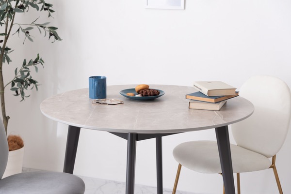 ラウンドテーブル 大理石調 大理石 韓国インテリア シンプル おしゃれ スタイリッシュ 直径90cm 90×90 丸テーブル テーブル ダイニングテーブル つくえ 食卓 韓国 北欧 ストーン かわいい