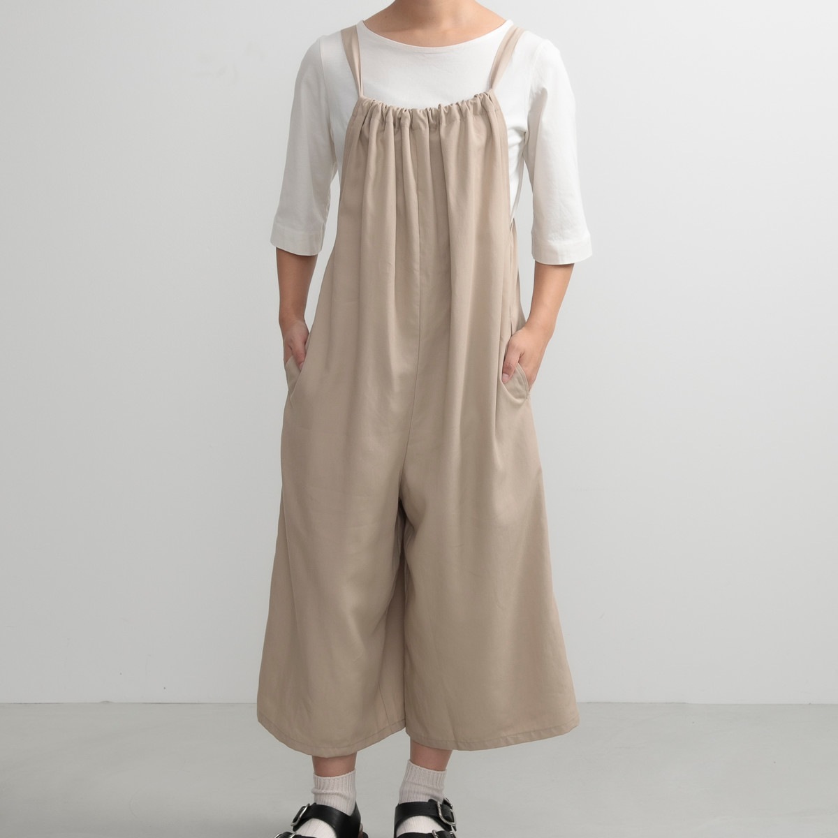 エプロン 無地 後ろリボンオールインワン COCOWALK ココウォーク ポケット付き オールインワン キッチンエプロン 台所エプロン リボン オルテテ ゆったり 大人用 女性用 レディース