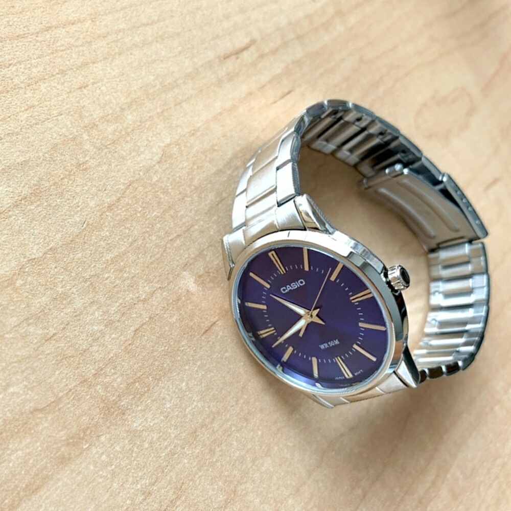 海外限定モデル カシオ アナログ 腕時計 手表 メンズ 男女兼用 シンプル 文字盤 青 シルバー メタル ステンレス腕時計 ビジネス 仕事用 おしゃれ 時計 誕生日プレゼント 大学生 彼氏 彼女 夫 海外限定モデル カシオ アナログ 腕時計 手表 メンズ 男女兼用 シンプル 文字盤 青 シルバー メタル ステンレス腕時計 ビジネス 仕事用 おしゃれ 時計 誕生日プレゼント 大学生 彼氏 彼女 夫