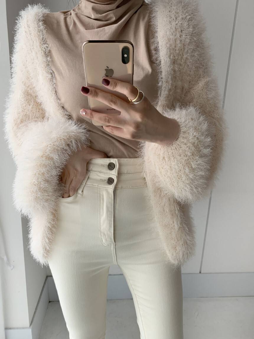 レディース セーター ジャケット アウター ニットソー 袖あり 長袖 ボリューム袖 萌袖 オフショルダー ワンショルダー もこもこ ふわふわ かわいい シンプル おしゃれ ラブリー 無地　春