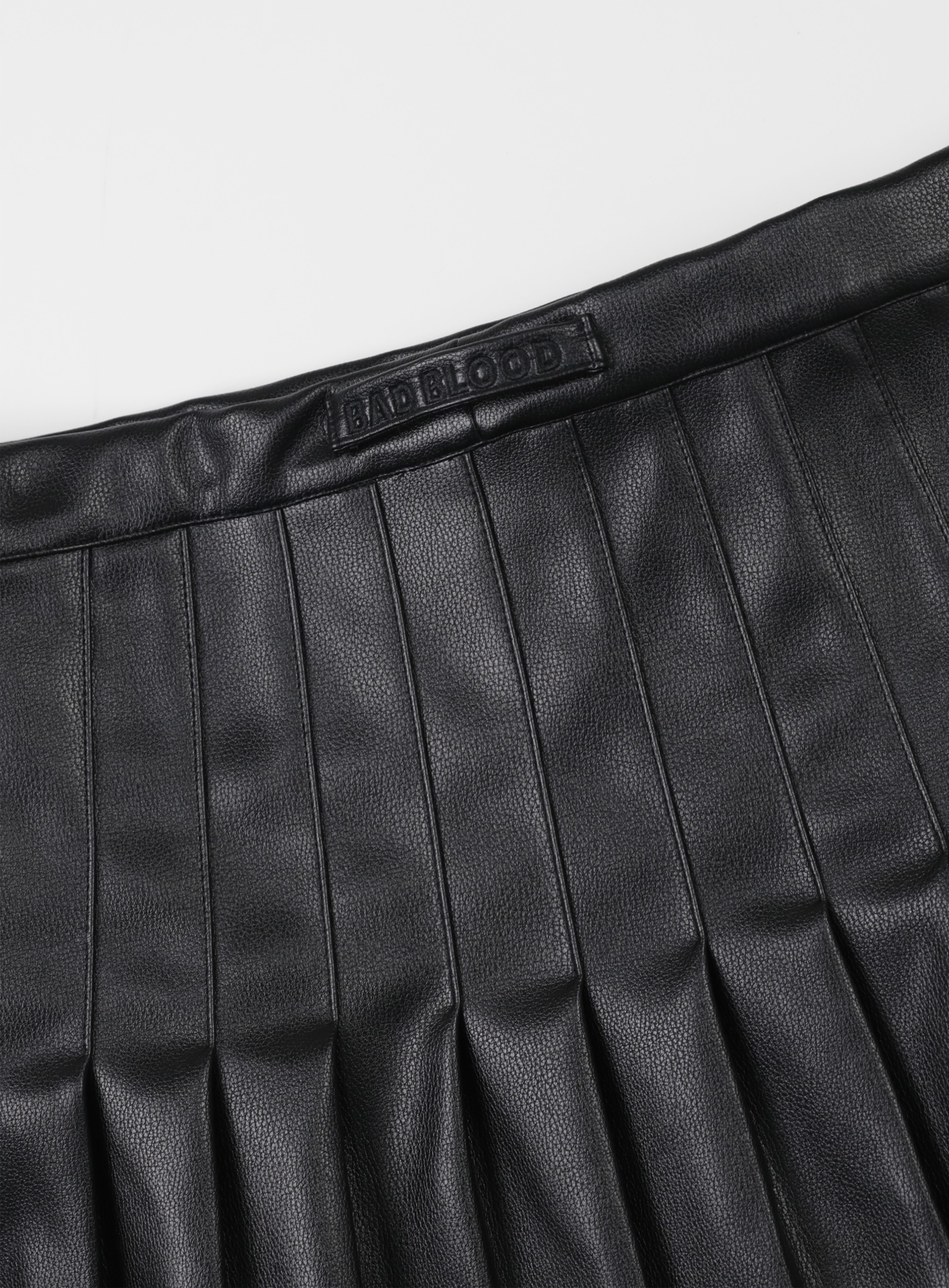 BADBLOOD ♥ Pleated Leather Wrap Skirt /追跡付 BADBLOOD】 PLEATED LEATHER WRAP SKIRT : BLACK