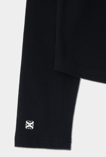 【SATUR】 SIGNATURE LOGO COTTON LONG SLEEVE : CLASSIC BLACK