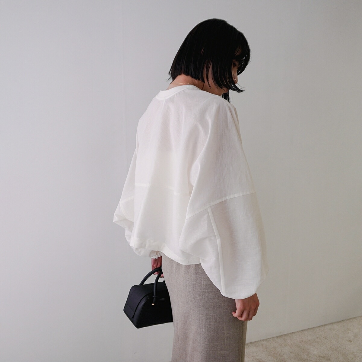 PASSIONE パシオーネ ブラウス 526952 レディース シアー ボリュームスリーブ 長袖 カラー2色 【mega】