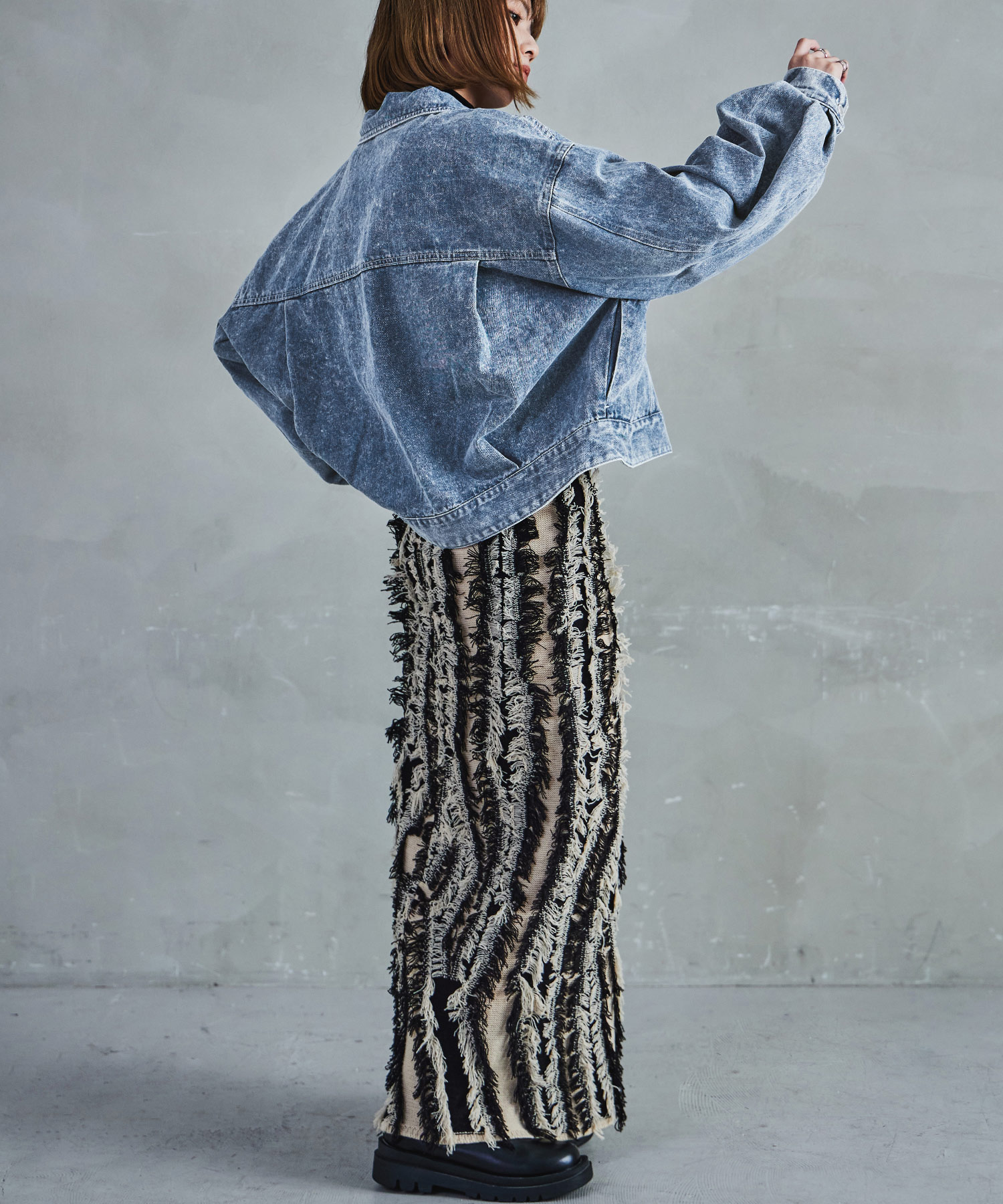 デニムショートジャケット アウター ブルゾン ジャケット デニム ショート丈 クロップド丈 デニムジャケット ドロップショルダー レディース ライトアウター トップス ジージャン 大人カジュアル デニムショートジャケット アウター ブルゾン ジャケット デニム ショート丈 クロップド丈 デニムジャケット ドロップショルダー レディース ライトアウター トップス ジージャン 大人カジュアル