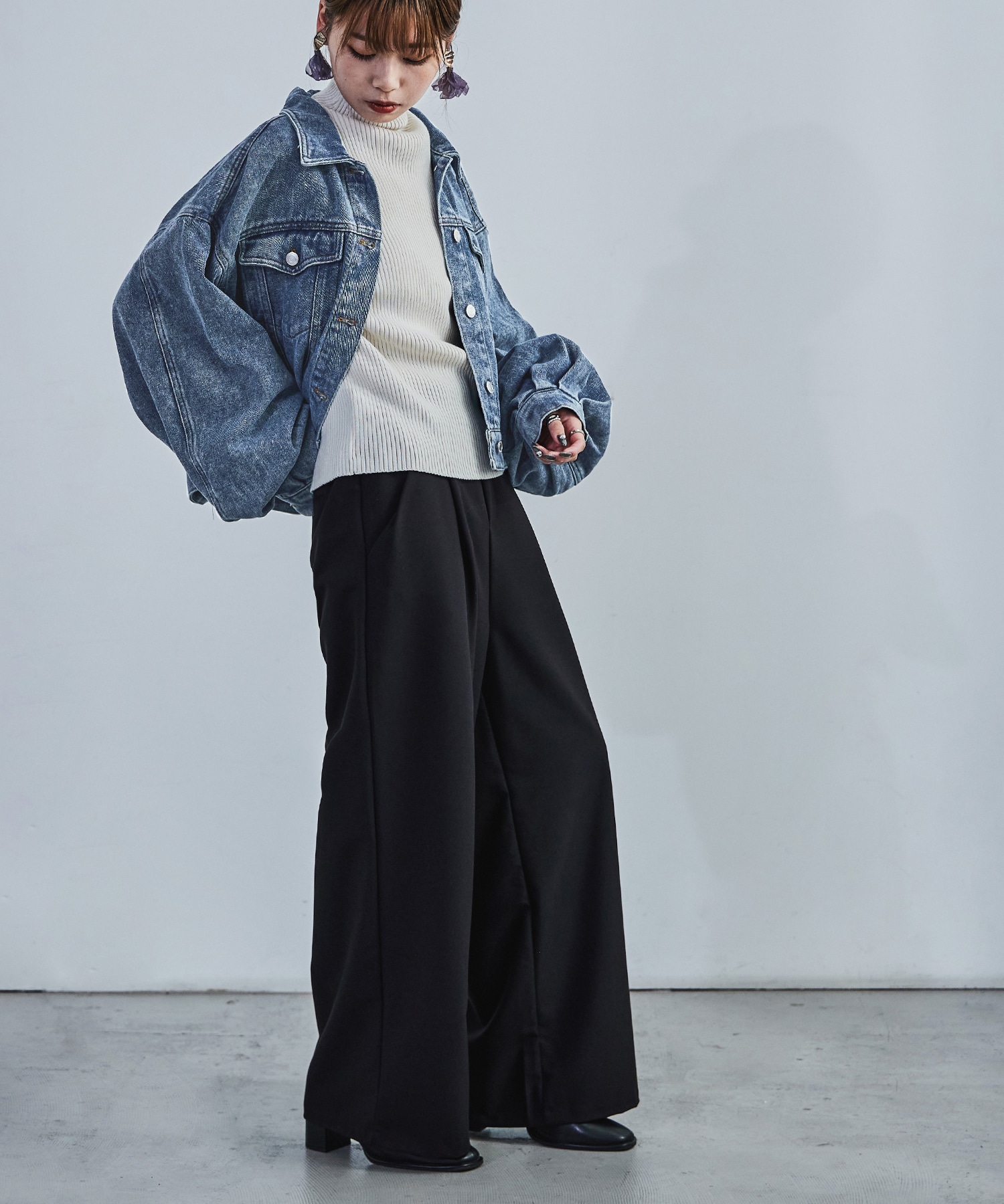 デニムショートジャケット アウター ブルゾン ジャケット デニム ショート丈 クロップド丈 デニムジャケット ドロップショルダー レディース ライトアウター トップス ジージャン 大人カジュアル デニムショートジャケット アウター ブルゾン ジャケット デニム ショート丈 クロップド丈 デニムジャケット ドロップショルダー レディース ライトアウター トップス ジージャン 大人カジュアル