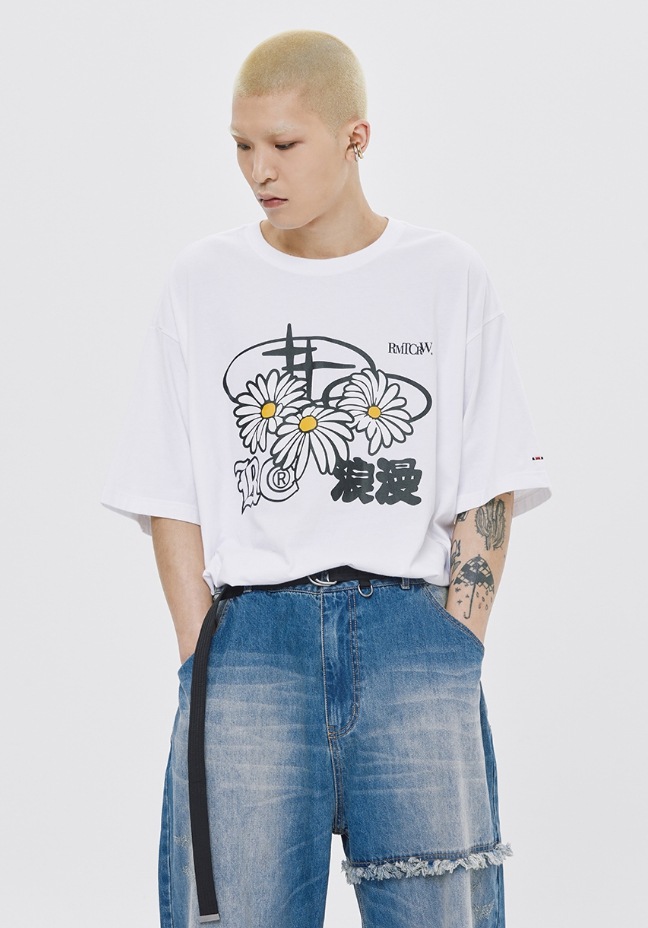 ROMANTIC CROWN★Unisex★ TRIPLE DAISY MIXED LOGO TEE SHIRT♪ ROMANTIC CROWN】 TRIPLE DAISY MIXED LOGO TEE SHIRT Tシャツ