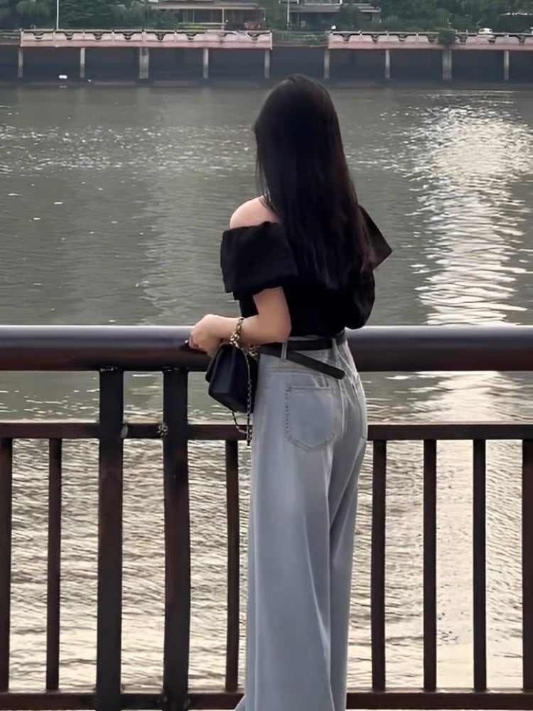 夏の服の女性の新モデルの半袖ワイドデニムのズボンのスカートの雰囲気の高級感港風の2つのスーツを着て合わせます 夏の服の女性の新モデルの半袖ワイドデニムのズボンのスカートの雰囲気の高級感港風の2つのスーツを着て合わせます