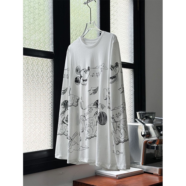 ニッチなデザインが面白いラウンドネック長袖ボトムシャツ24春夏新作os版シンプルtシャツ万能