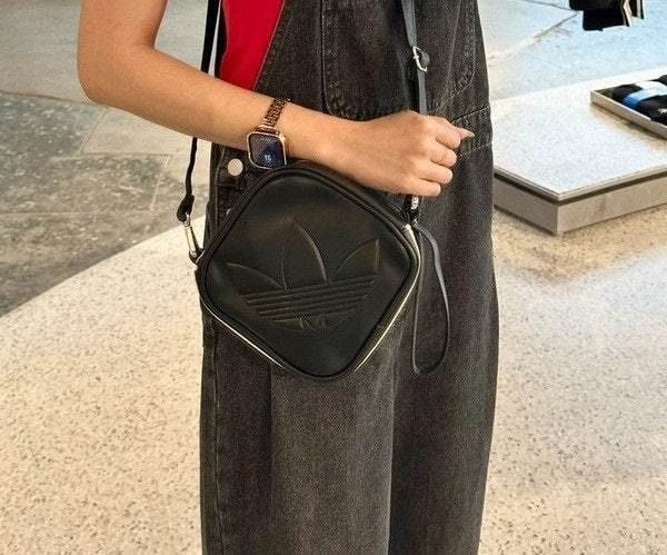 Qoo10] adidas Adicolor Classic Dia