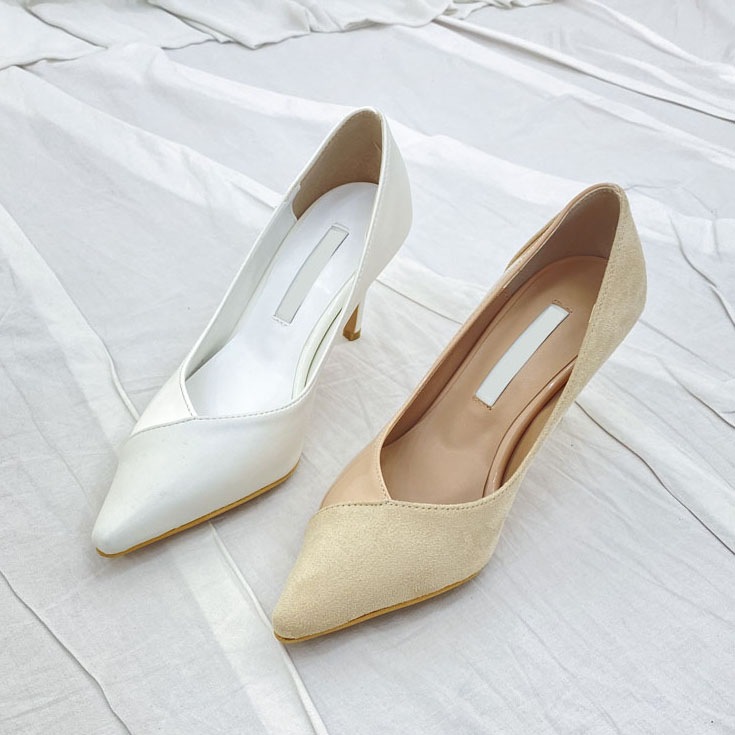 女性らしい雰囲気の 異素材コンビ ポインテッドトゥ 8cmヒール パンプス 5color