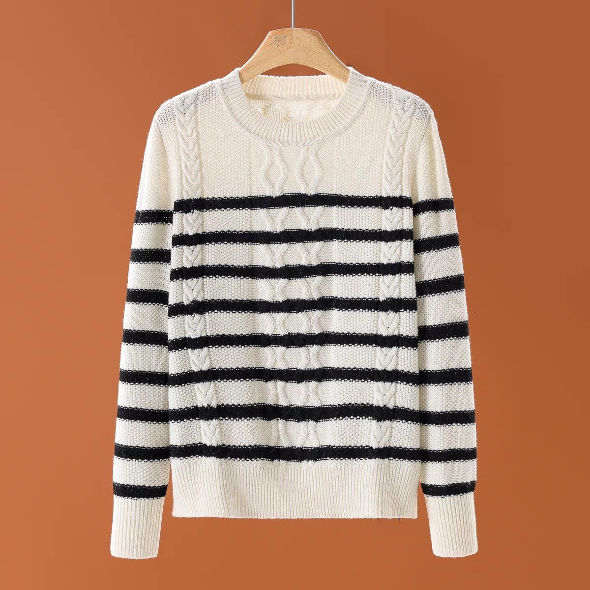 レディース トップス ニット セーター プルオーバー 長袖 ラウンドネック フェミニン アメカジ かわいい 大人可愛い きれいめ シンプル カジュアル 上品 おしゃれ かっこいい レトロ こなれ感