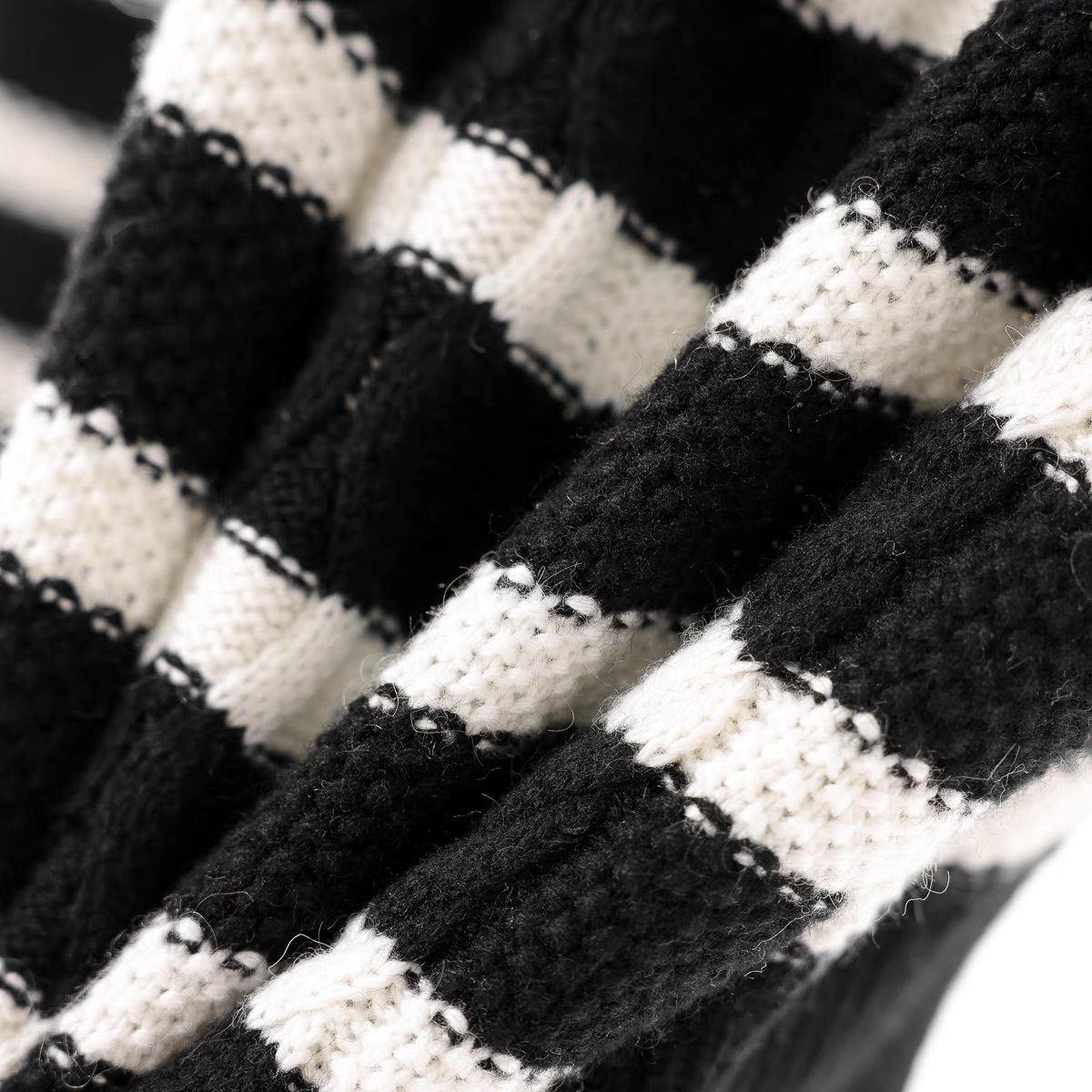 レディース トップス ニット セーター プルオーバー 長袖 ラウンドネック フェミニン アメカジ かわいい 大人可愛い きれいめ シンプル カジュアル 上品 おしゃれ かっこいい レトロ こなれ感