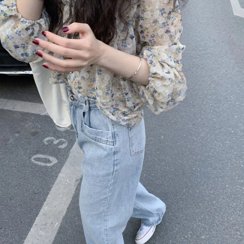 フリル 花柄 ゆったり 体型カバー ブラウス シャツ フリルカラー 綿 レディース ボリューム袖 袖口ゴム ロング丈 小花柄 ギャザー ロングシャツ トップス フラワー プリント 長袖 襟付き カジ フリル 花柄 ゆったり 体型カバー ブラウス シャツ フリルカラー 綿 レディース ボリューム袖 袖口ゴム ロング丈 小花柄 ギャザー ロングシャツ トップス フラワー プリント 長袖 襟付き カジ