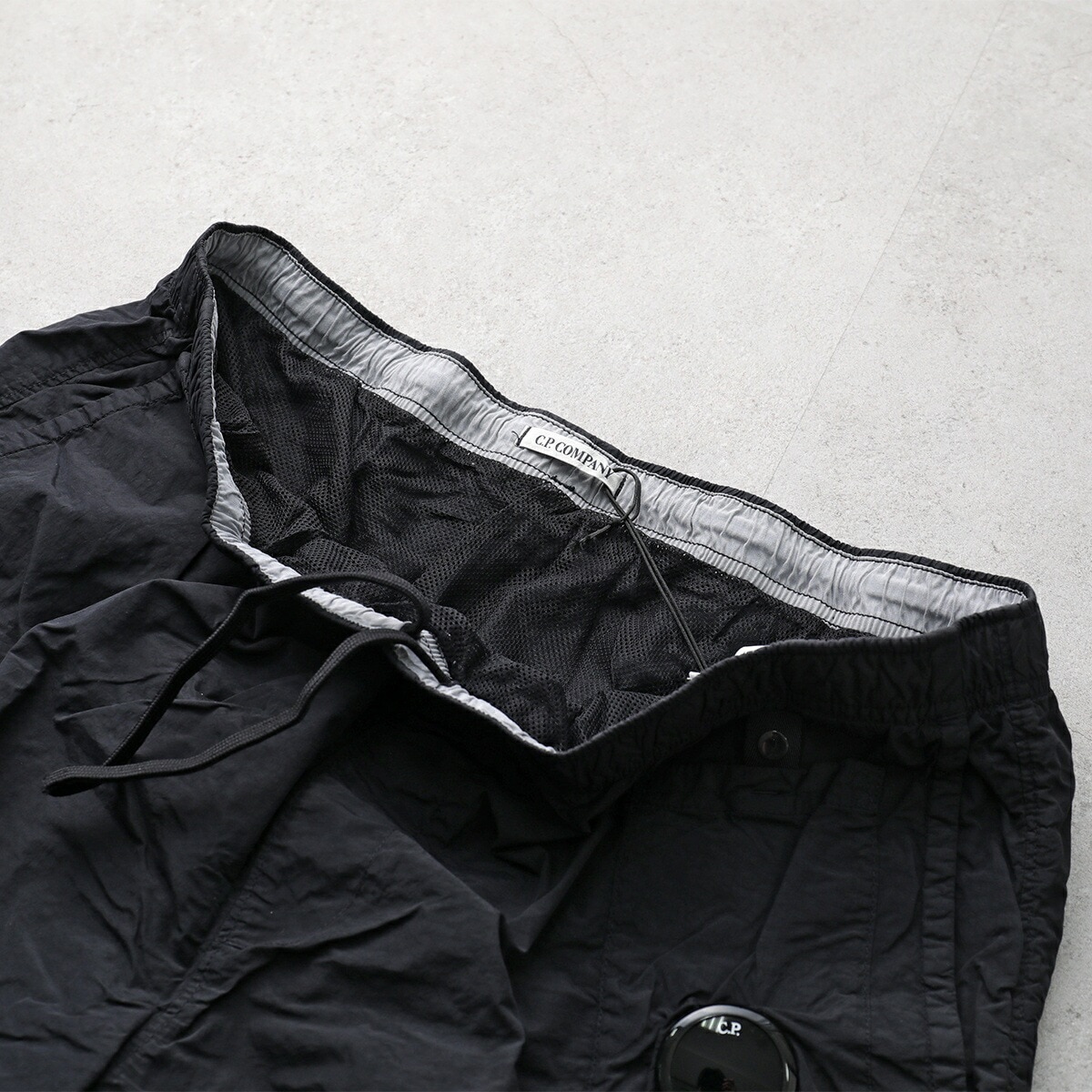 C.P.COMPANY シーピーカンパニー ハーフパンツ 18CMBW233A 005991G メンズ ショートパンツ ナイロン スイムショーツ 水着 水陸両用 カラー2色 C.P.COMPANY シーピーカンパニー ハーフパンツ 18CMBW233A 005991G メンズ ショートパンツ ナイロン スイムショーツ 水着 水陸両用 カラー2色