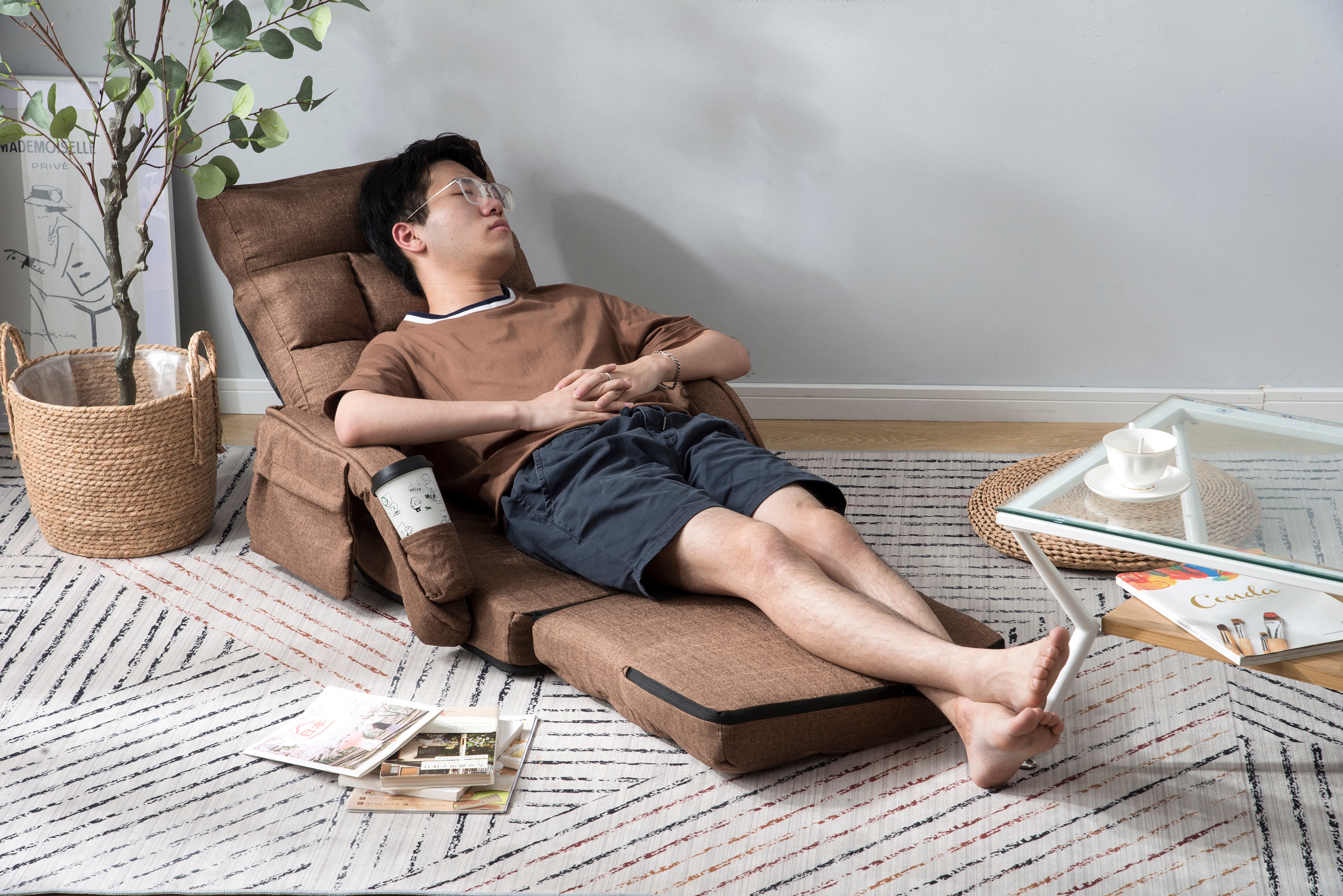 【国内発送.送.料.無.料!】座椅子 リクライニング リクライニングチェアー 14段ギア 座イス ファブリック 椅子 チェアー おしゃれ いす イス コンパクト【ブラウン】12 【国内発送.送.料.無.料!】座椅子 リクライニング リクライニングチェアー 14段ギア 座イス ファブリック 椅子 チェアー おしゃれ いす イス コンパクト【ブラウン】12