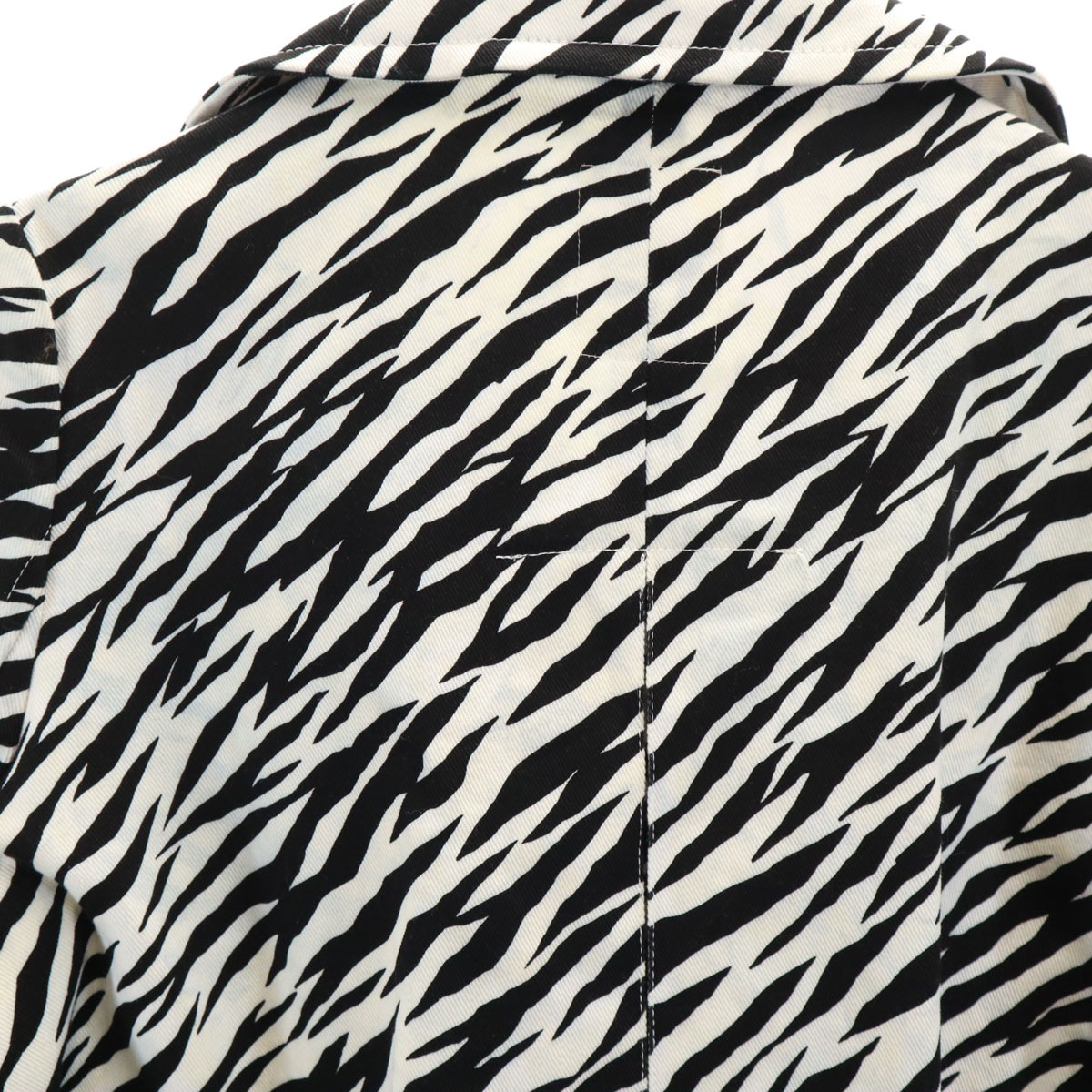 LIMI feu リミフゥ 日本製 ゼブラ柄 5分袖 ピーコート S ホワイト レディース LIMI feu リミフゥ 日本製 ゼブラ柄 5分袖 ピーコート S ホワイト