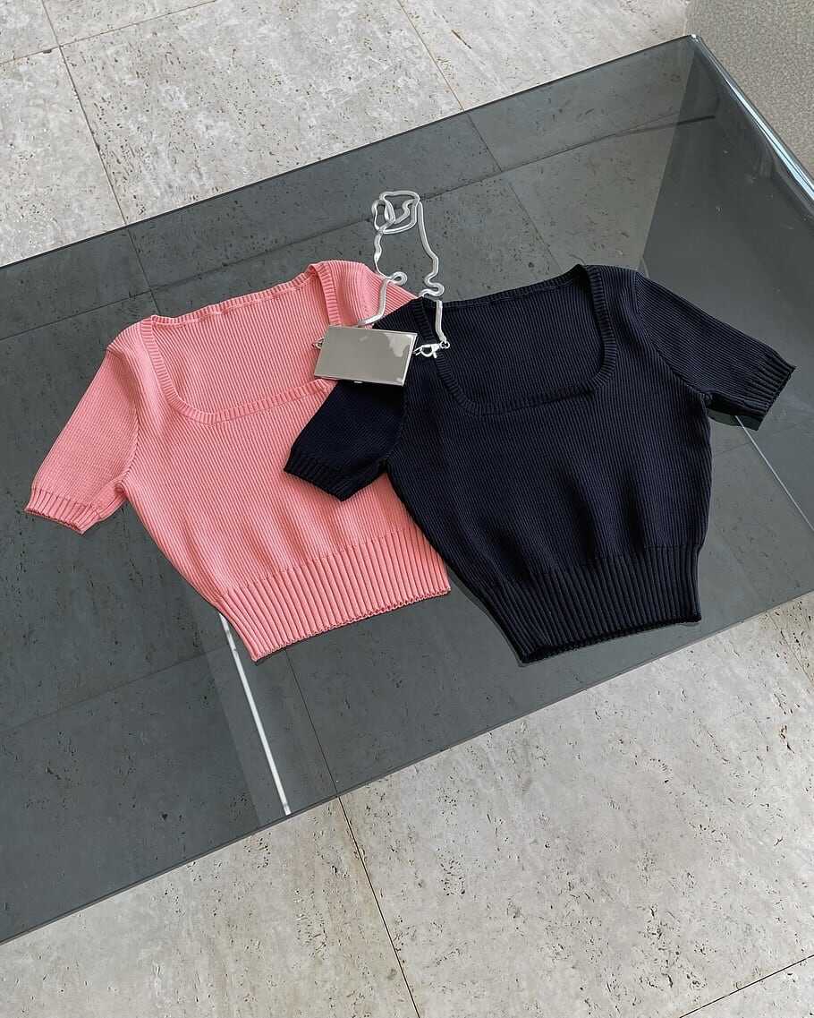 トップス レディース Tシャツ カットソー 袖あり 半袖 Uネック 襟なし リブニット ボディコンシャス タイト クロップ丈 ショート丈 スリム タイト 細身 ストレート スマート かわいい wto0