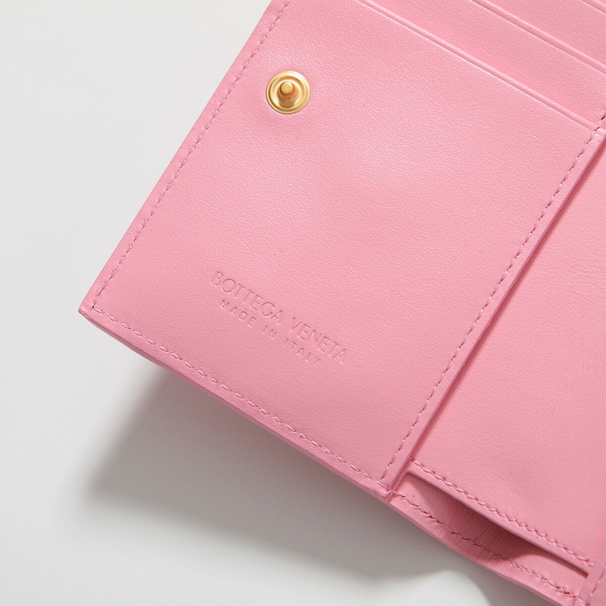 カラー限定特価】BOTTEGA VENETA ボッテガヴェネタ 二つ折り財布