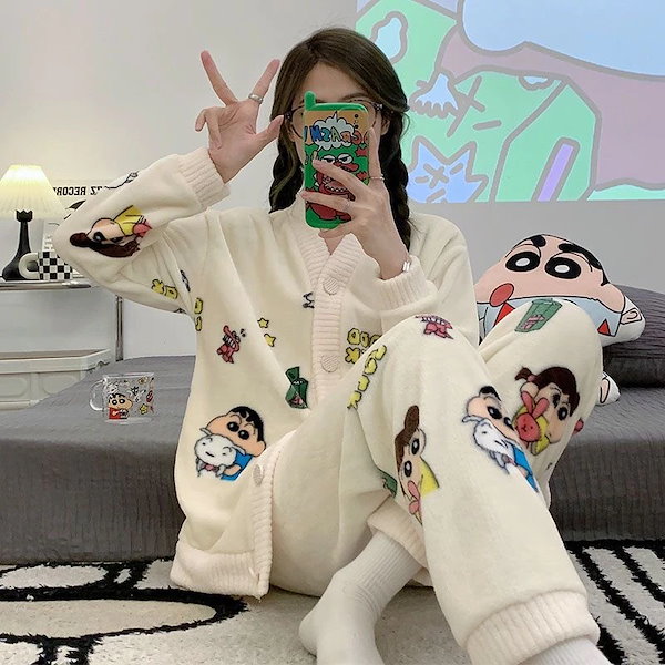 【公式】 クレヨンしんちゃん　パジャマ　レディース＆キッズ　セット Amazon.co.jp: パジャマ キッズ クレヨンしんちゃん 子供服 上下