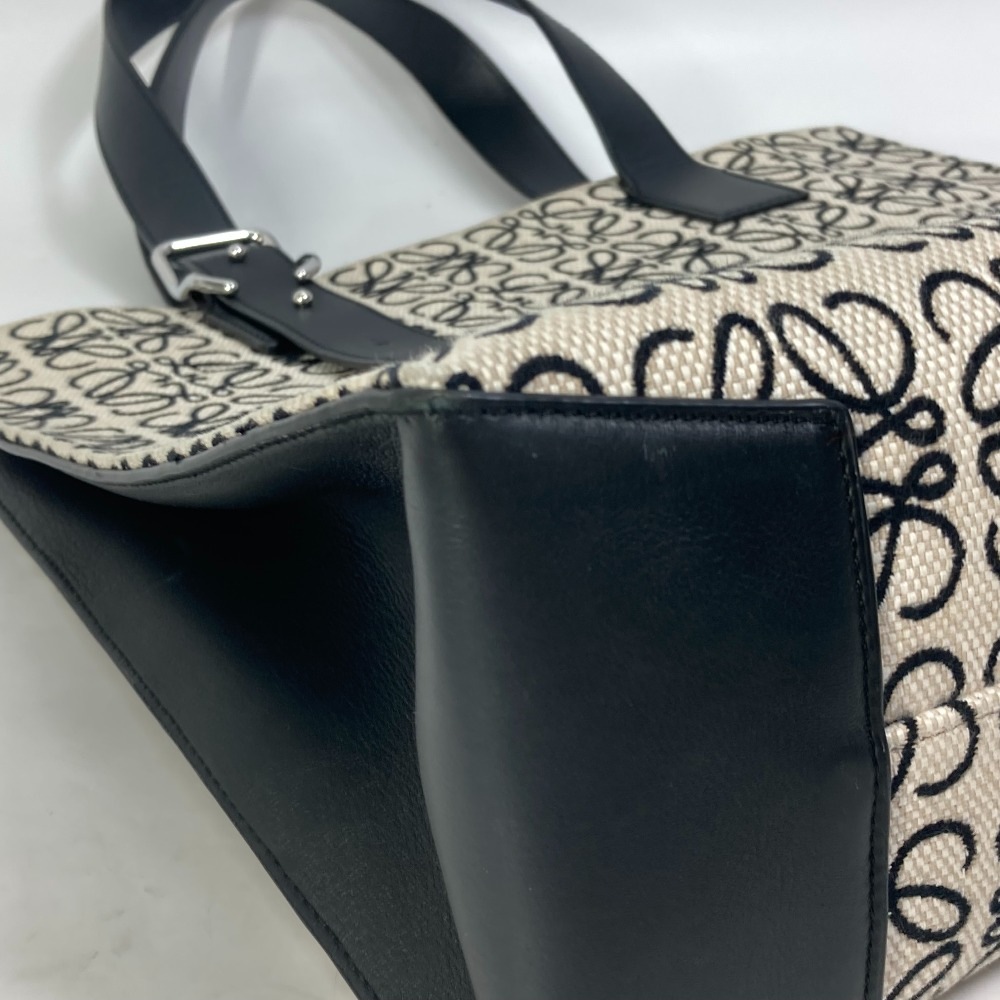 トートバッグ B692L09X03 バックルトート アナグラム ショルダーバッグ 肩掛け ビジネスバッグ キャンバス/レザー ホワイト