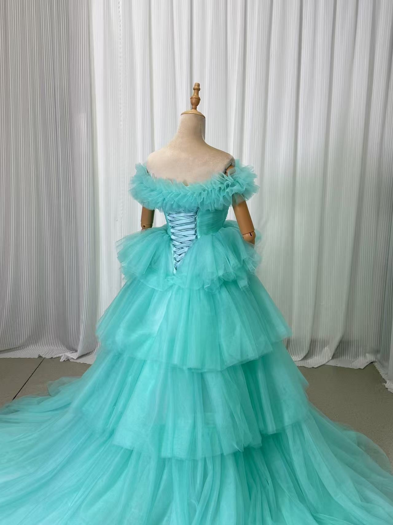 カラードレス 薄青 取り外しオフショルダー 柔らかく重ねたチュールスカート サッシュベルト 可愛い 前撮り