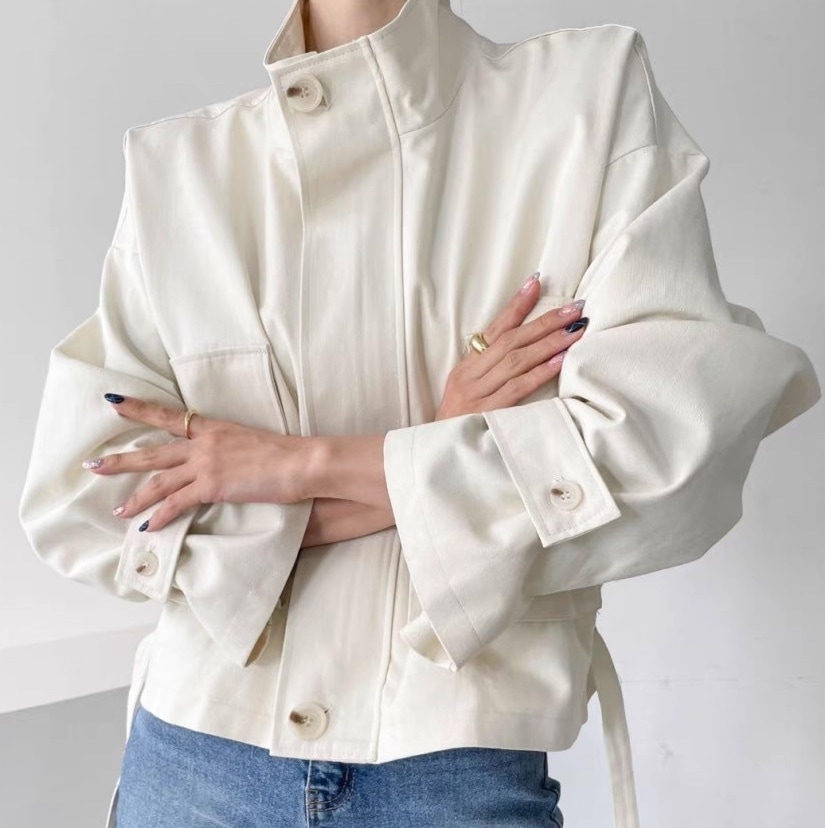 ショートジャケット プルオーバー ショート丈 ドロスト ショートトレンチ バックコンシャス 黒 ブラック 白 ホワイト ベージュ 韓国 オルチャン レディース スタンドカラー ギャザー ショートジャケット プルオーバー ショート丈 ドロスト ショートトレンチ バックコンシャス 黒 ブラック 白 ホワイト ベージュ 韓国 オルチャン レディース スタンドカラー ギャザー