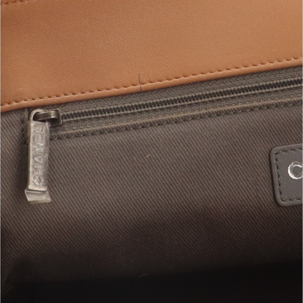 シャネル ボーイシャネル ショルダーバッグ レザー ベージュ CHANEL 中古 シャネル ボーイシャネル ショルダーバッグ レザー ベージュ CHANEL 中古