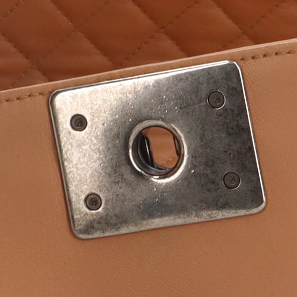 シャネル ボーイシャネル ショルダーバッグ レザー ベージュ CHANEL 中古 シャネル ボーイシャネル ショルダーバッグ レザー ベージュ CHANEL 中古