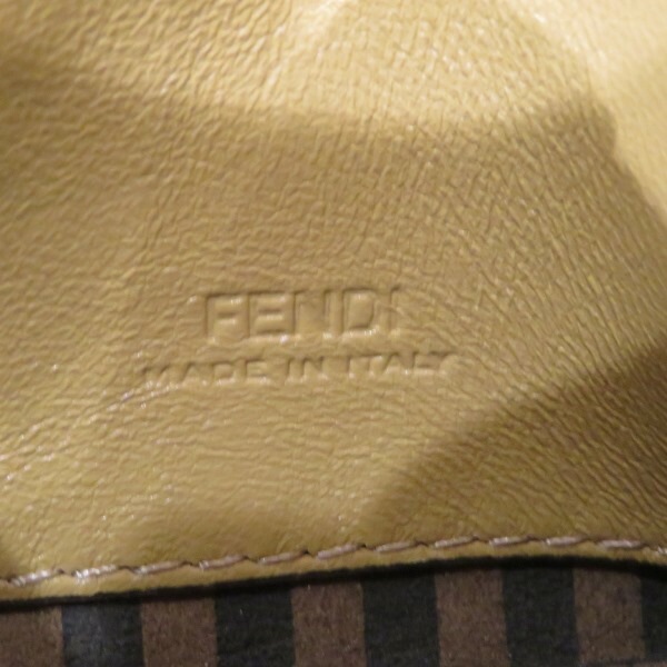 フェンディ FENDI ナノチャーム マンマバケット 7AR844 ポーチバッグ 【中古】 フェンディ FENDI ナノチャーム マンマバケット 7AR844 ポーチバッグ 【中古】