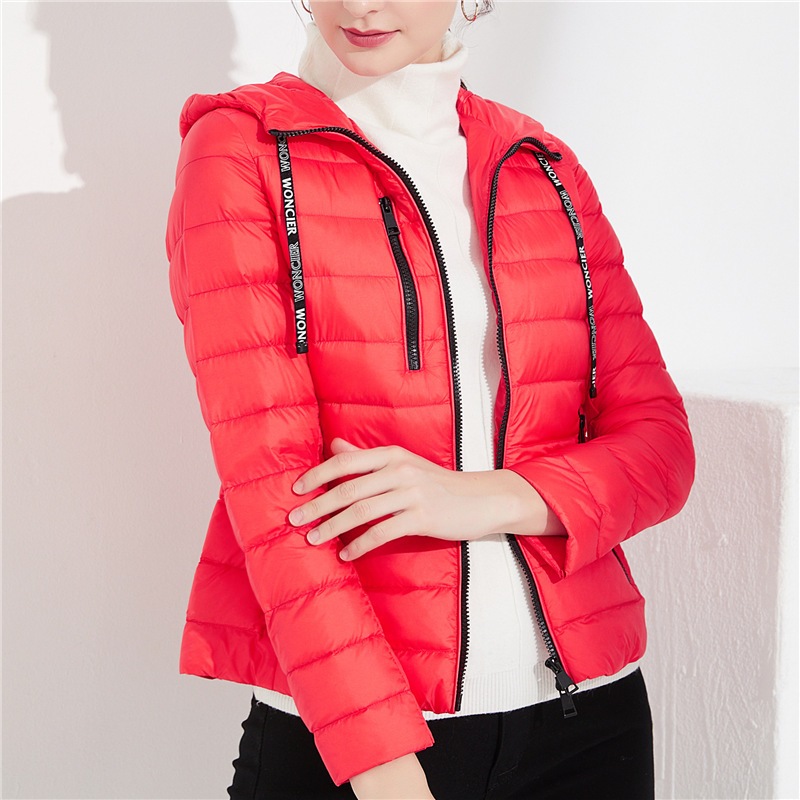 2022女式軽薄羽毛欧版連帽帯帽婦人服軽薄款ダウンジャケット 2022女式軽薄羽毛欧版連帽帯帽婦人服軽薄款ダウンジャケット