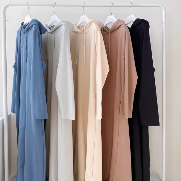 スウェット風 レディース ワンピース プルオーバー スウェットワンピース ロング 長袖 Aライン フード コットン かわいい 大人可愛い きれいめ シンプル カジュアル 上品 おしゃれ レトロ ラフ