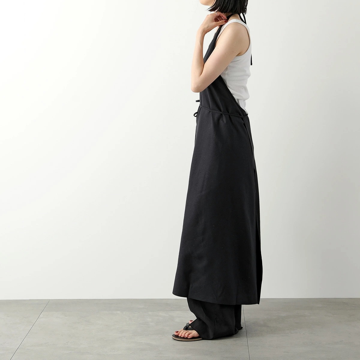 BASERANGE ベースレンジ ワンピース APRON DRESS DRAP RS 000 レディース シルク ノースリーブ ロング丈 ホルターネック カラー2色