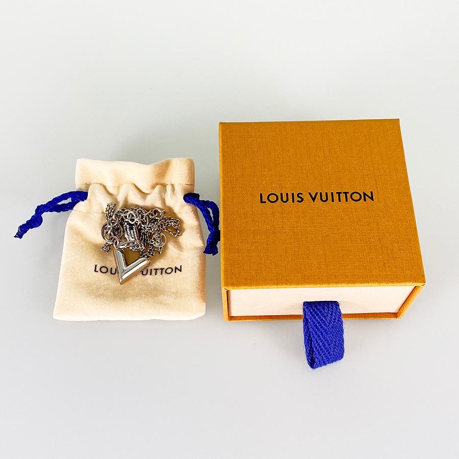 エセンシャルV M63197 ネックレス kkd【中古】