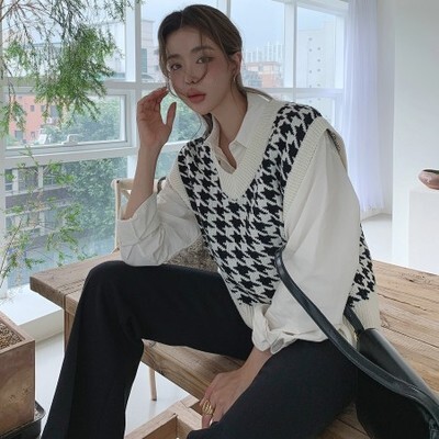 トップス ニット ベスト 幾何学模様 重ね着 デザイン プルオーバー 美ライン Vネック セーター ニットベスト ショート ショート丈 スタイルアップ リラックス ナチュラル かわいい 大人可愛い トップス ニット ベスト 幾何学模様 重ね着 デザイン プルオーバー 美ライン Vネック セーター ニットベスト ショート ショート丈 スタイルアップ リラックス ナチュラル かわいい 大人可愛い