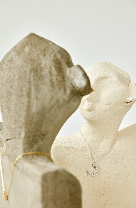 【a.neujac】The Pearl on the Sand necklace ★ ジョングク着用 Qoo10] a.neujac 【a.neujac】 The Pearl