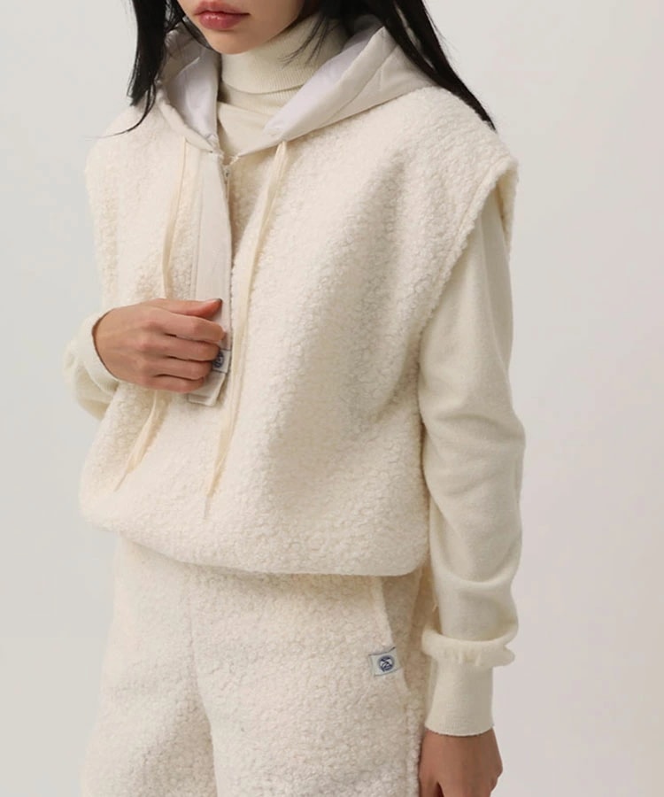 ゴルフウェア ベスト ボア レディース 韓国 防寒 秋 冬 秋冬 フード フリース あったか 暖かい キルティング 異素材 韓国ゴルフウェア 黒 白 ブラウン おしゃれ シンプル フーディー ゴルフ女 ゴルフウェア ベスト ボア レディース 韓国 防寒 秋 冬 秋冬 フード フリース あったか 暖かい キルティング 異素材 韓国ゴルフウェア 黒 白 ブラウン おしゃれ シンプル フーディー ゴルフ女