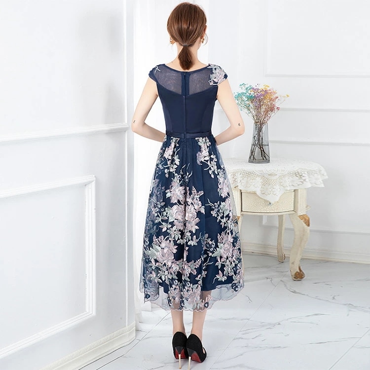 結婚式ドレス 40代 黒 刺繍 花柄 ミモレ丈ドレス ネイビー 紺色 パーティードレス 50代 黒 ブラック サテン チュール 二次会ドレス お呼ばれドレス グレー Aライン 優雅 エレガント